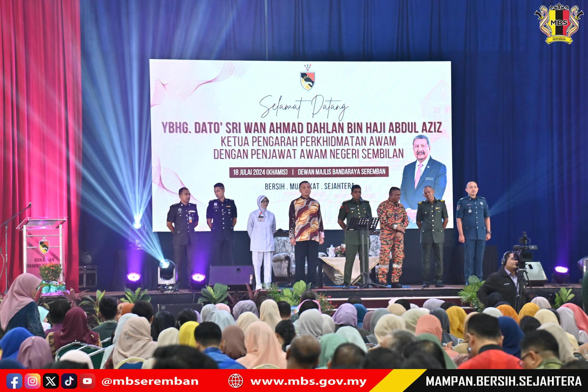 PERJUMPAAN KETUA PENGARAH PERKHIDMATAN AWAM DENGAN PENJAWAT AWAM NEGERI SEMBILAN