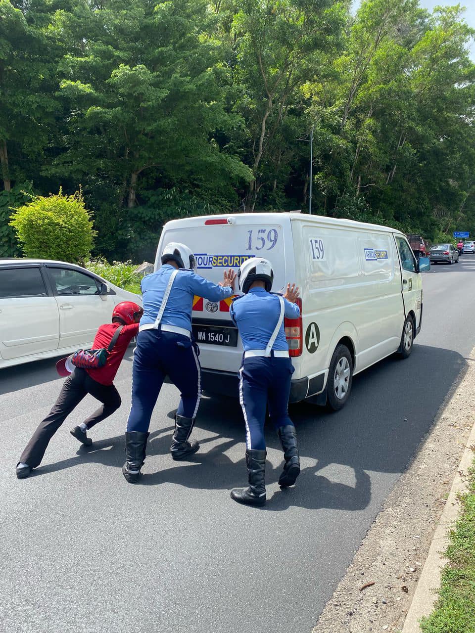 PENGUATKUASA MBS TERUS BERKHIDMAT DENGAN IKHLAS DEMI KEPENTINGAN DAN KESEJAHTERAAN WARGA BANDAR RAYA SEREMBAN