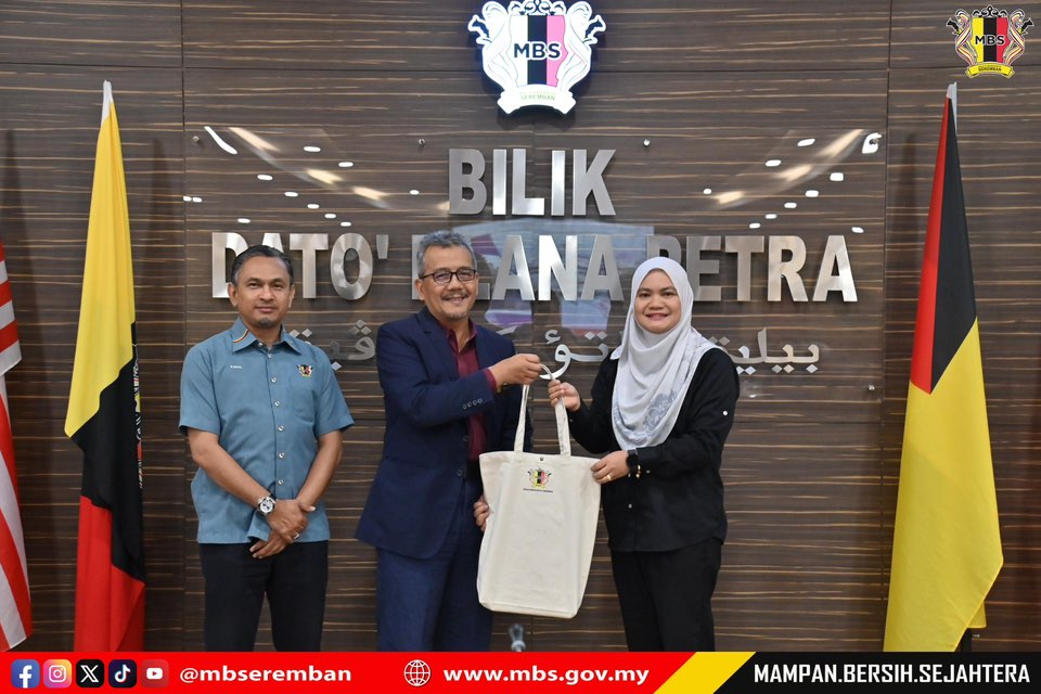 KUNJUNGAN HORMAT DAN LIBAT URUS JAJARAN PAIP GAS DI KAWASAN SEREMBAN OLEH PETRONAS GAS BERHAD