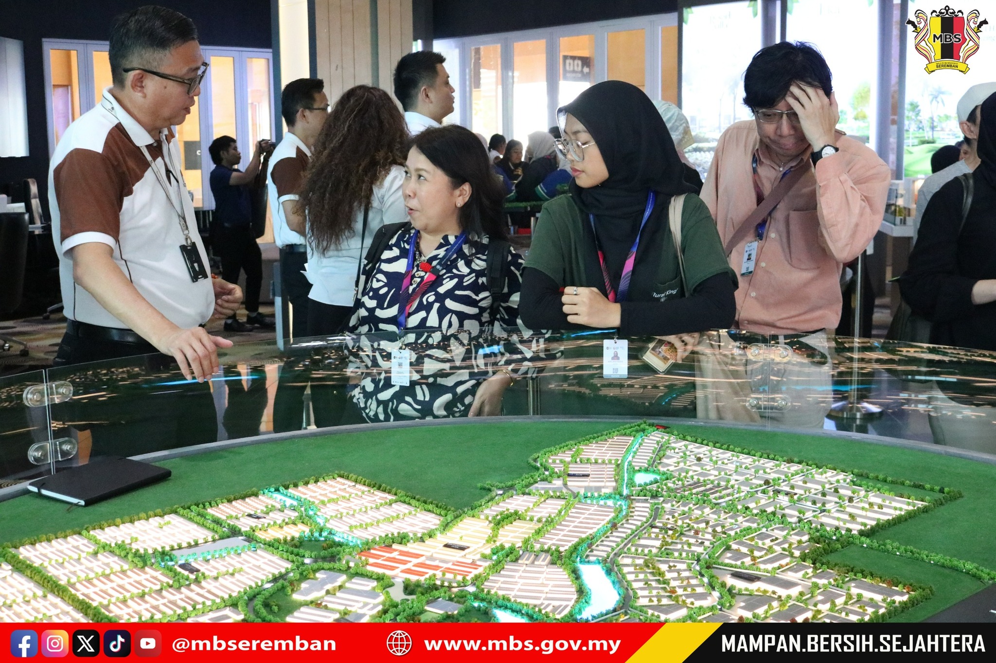 KUNJUNGAN DELEGASI ASEAN SUSTAINABLE URBANISATION FORUM KE MBS