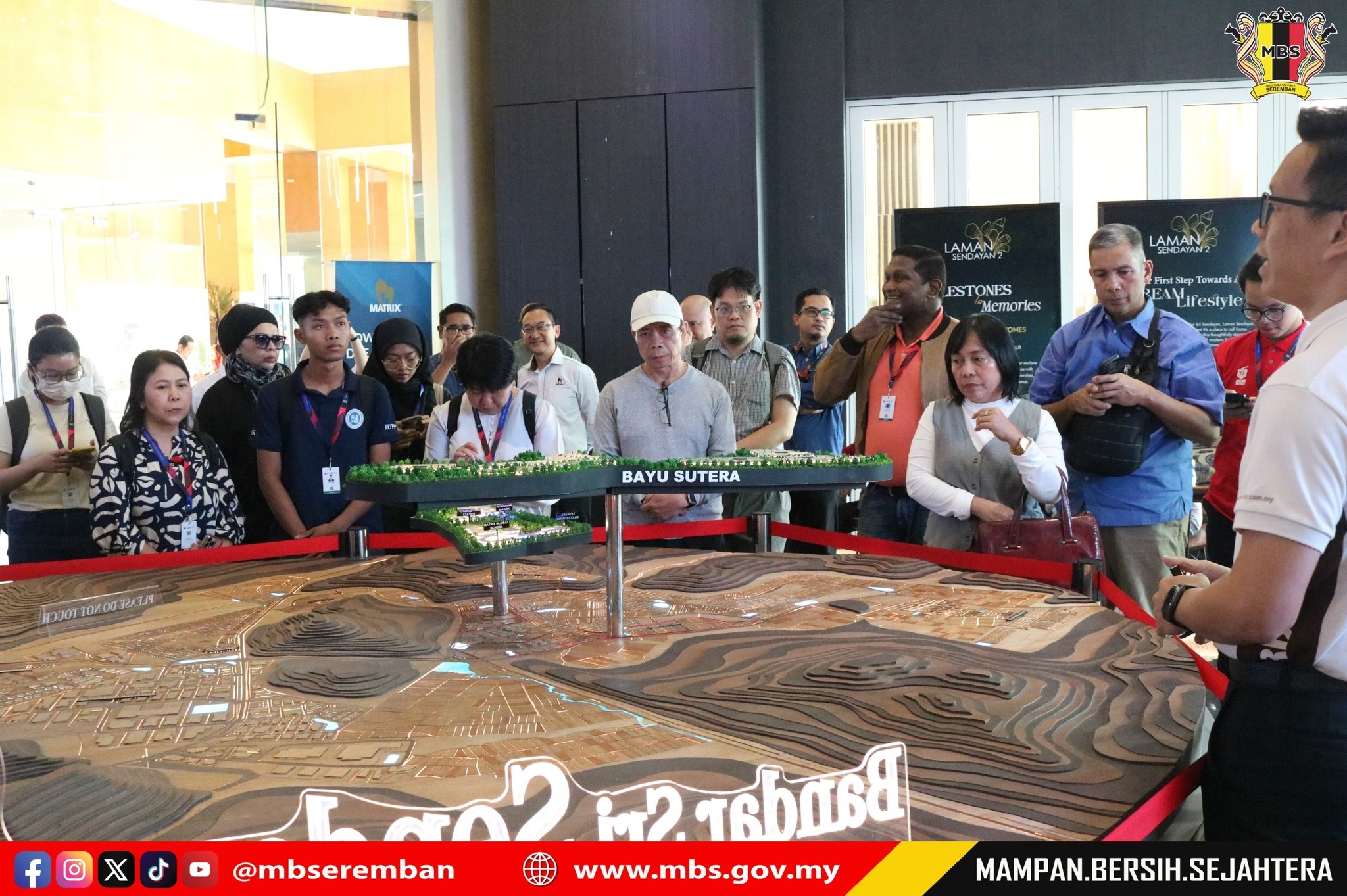 KUNJUNGAN DELEGASI ASEAN SUSTAINABLE URBANISATION FORUM KE MBS