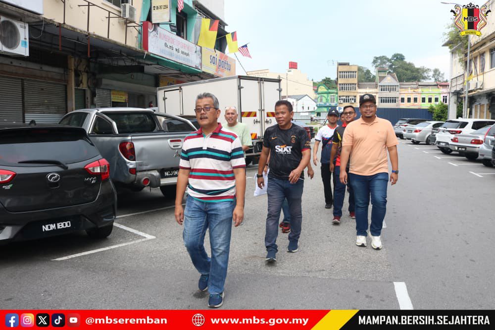 LAWATAN TURUN PADANG DATUK BANDAR