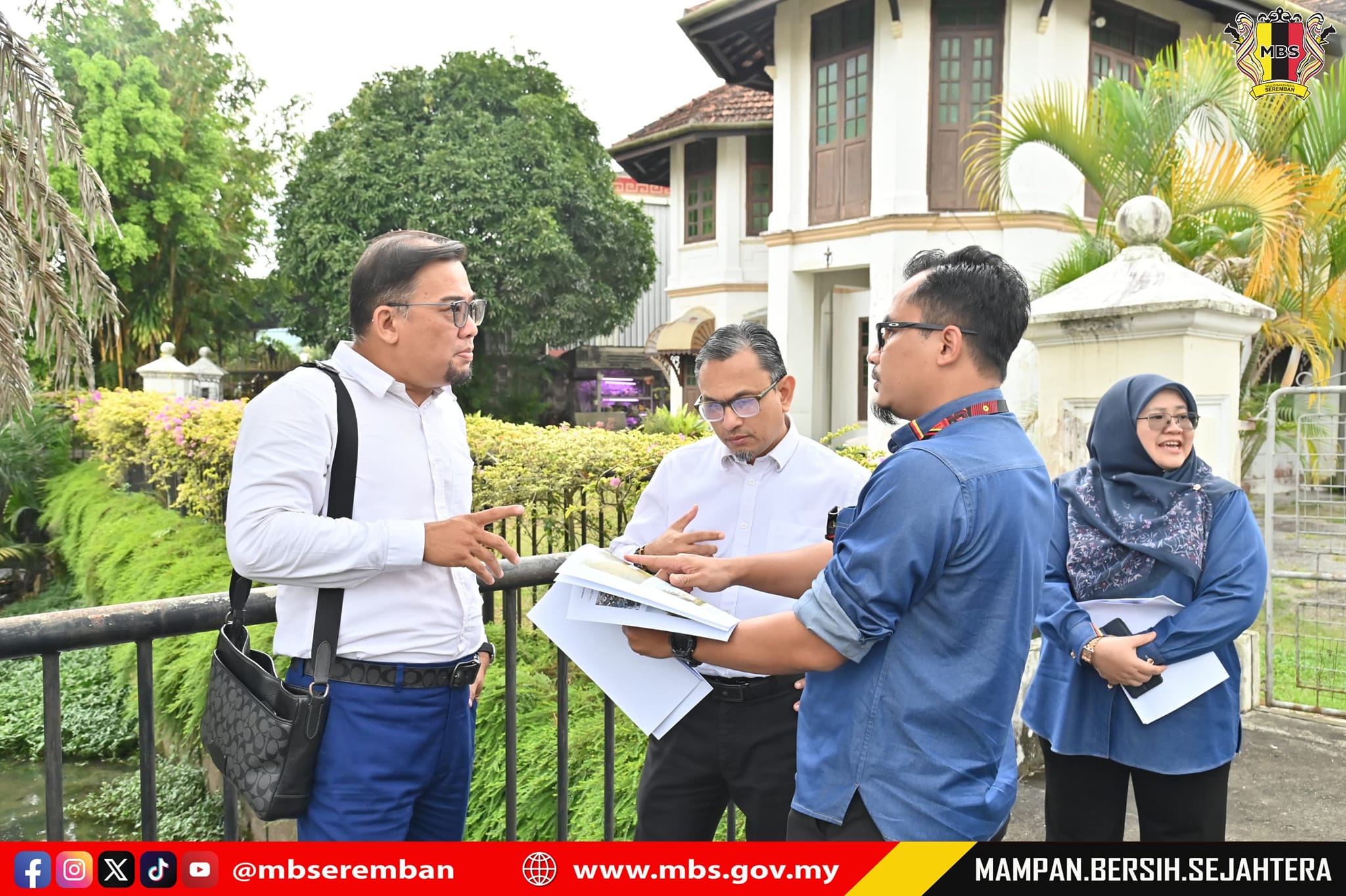 LAWATAN TURUN PADANG DATUK BANDAR