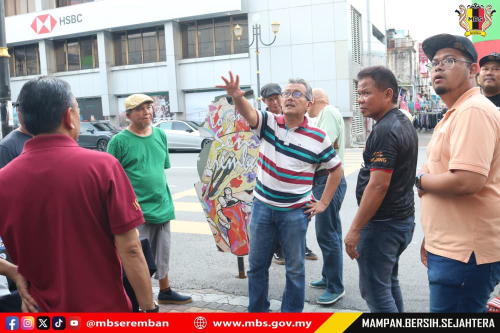 LAWATAN TURUN PADANG DATUK BANDAR