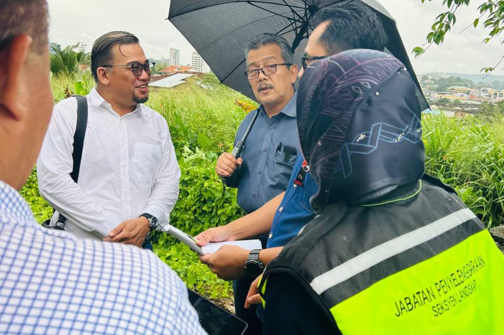 LAWATAN TURUN PADANG DATUK BANDAR