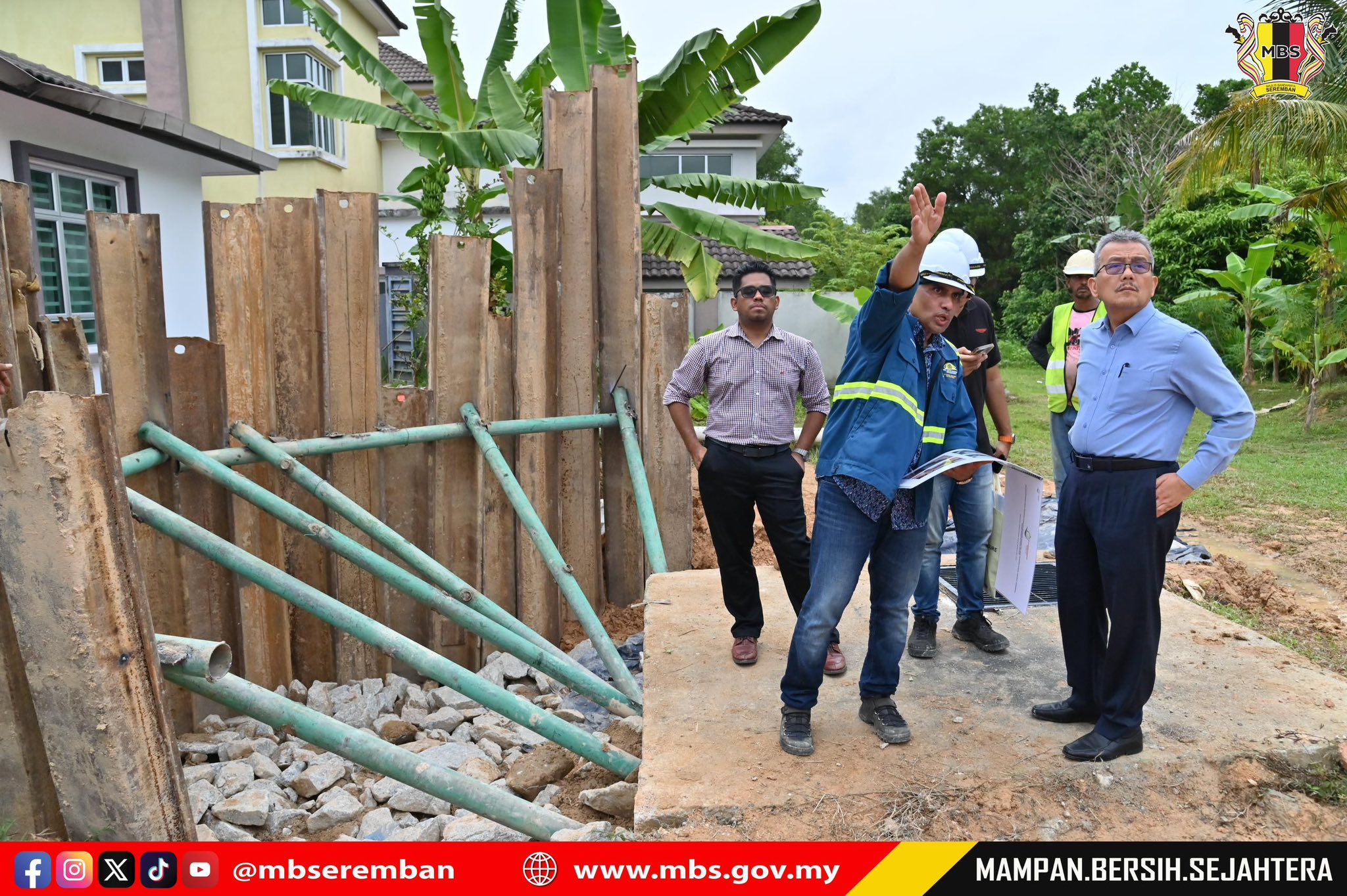 LAWATAN TURUN PADANG DATUK BANDAR KE TAMAN WARISAN PUTERI