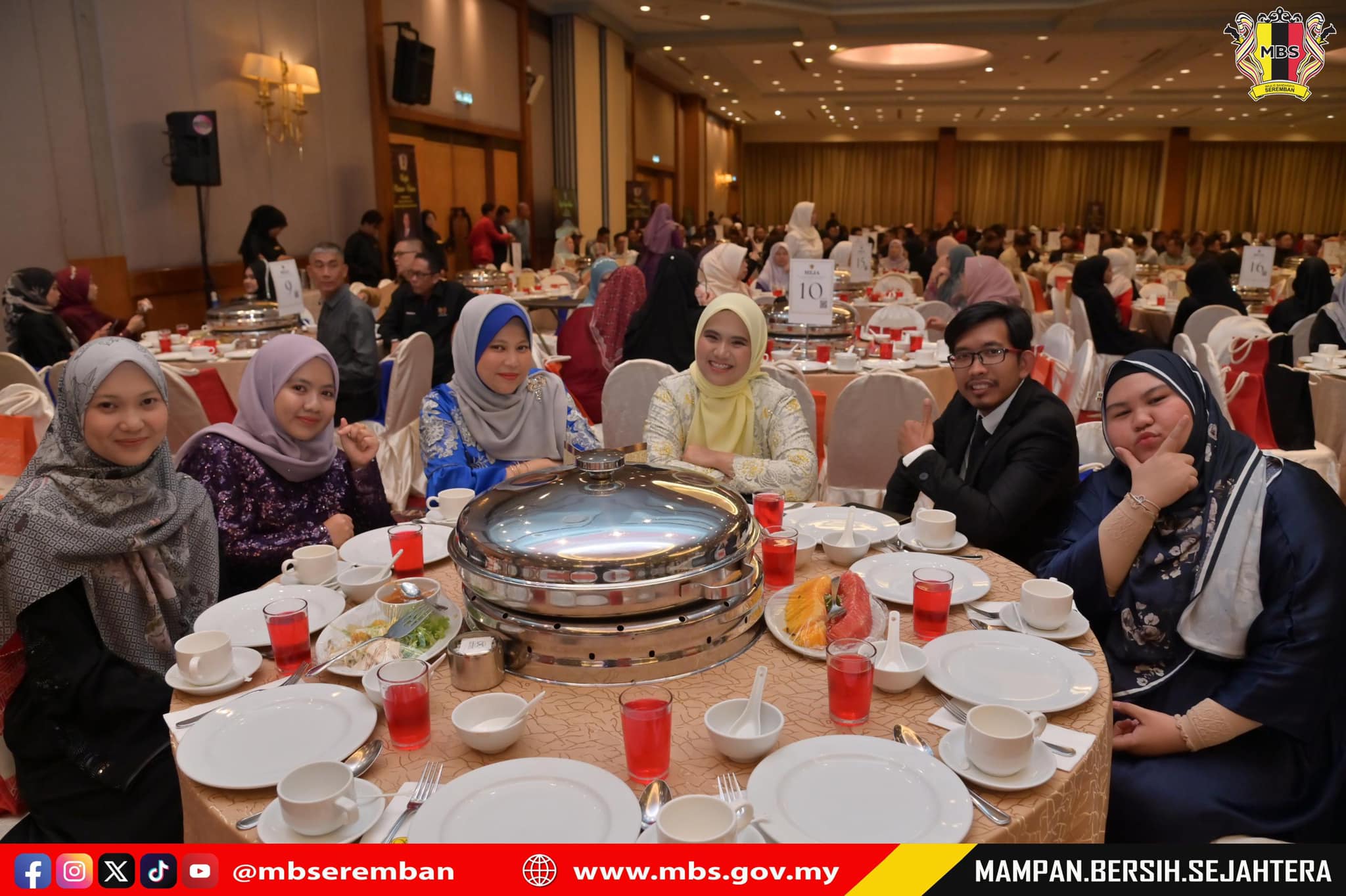 MAJLIS MAKAN MALAM SEMPENA ULANG TAHUN KE-4 MAJLIS BANDARAYA SEREMBAN