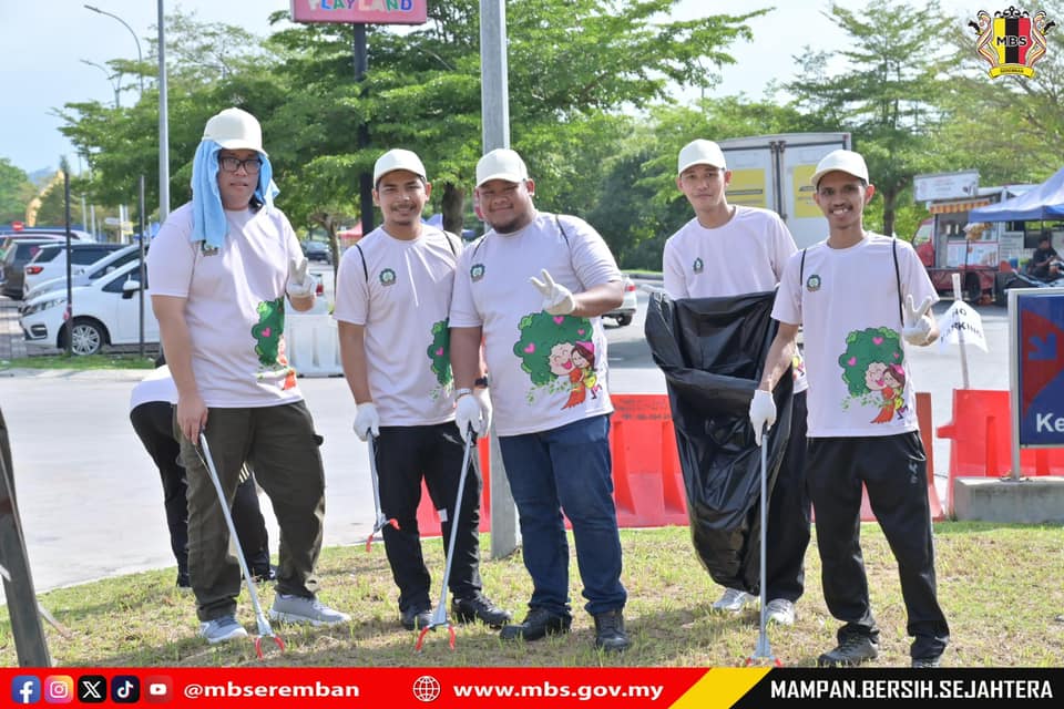 PROGRAM MOH GOTONG-ROYONG HARU CUCI MALAYSIA SAMBIL TANAM POKOK