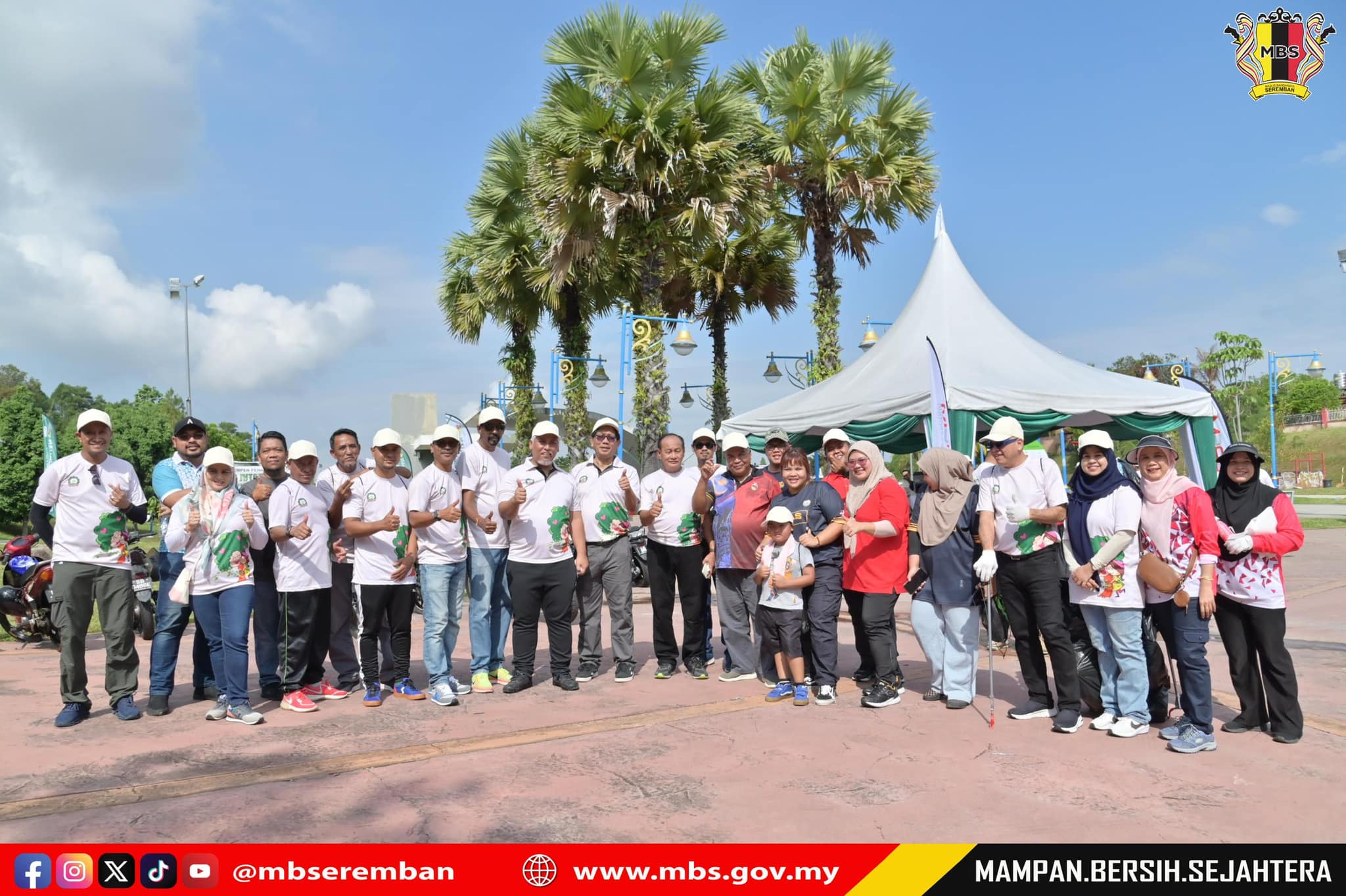 PROGRAM MOH GOTONG-ROYONG HARU CUCI MALAYSIA SAMBIL TANAM POKOK