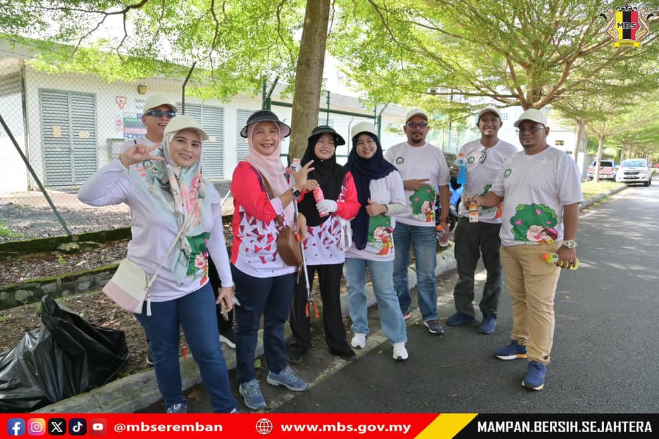 PROGRAM MOH GOTONG-ROYONG HARU CUCI MALAYSIA SAMBIL TANAM POKOK