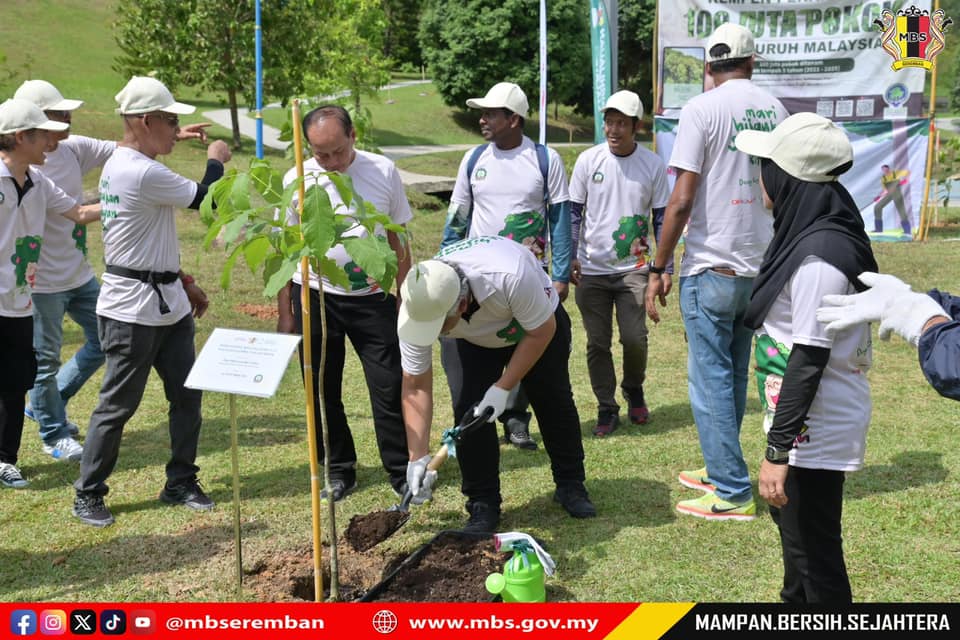 PROGRAM MOH GOTONG-ROYONG HARU CUCI MALAYSIA SAMBIL TANAM POKOK