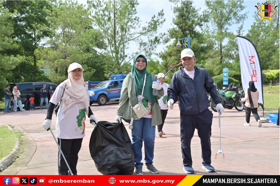 PROGRAM MOH GOTONG-ROYONG HARU CUCI MALAYSIA SAMBIL TANAM POKOK