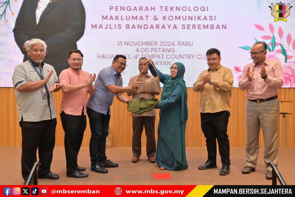 SELAMAT BERSARA PENGARAH JABATAN TEKNOLOGI MAKLUMAT DAN KOMUNIKASI MAJLS BANDARAYA SEREMBAN