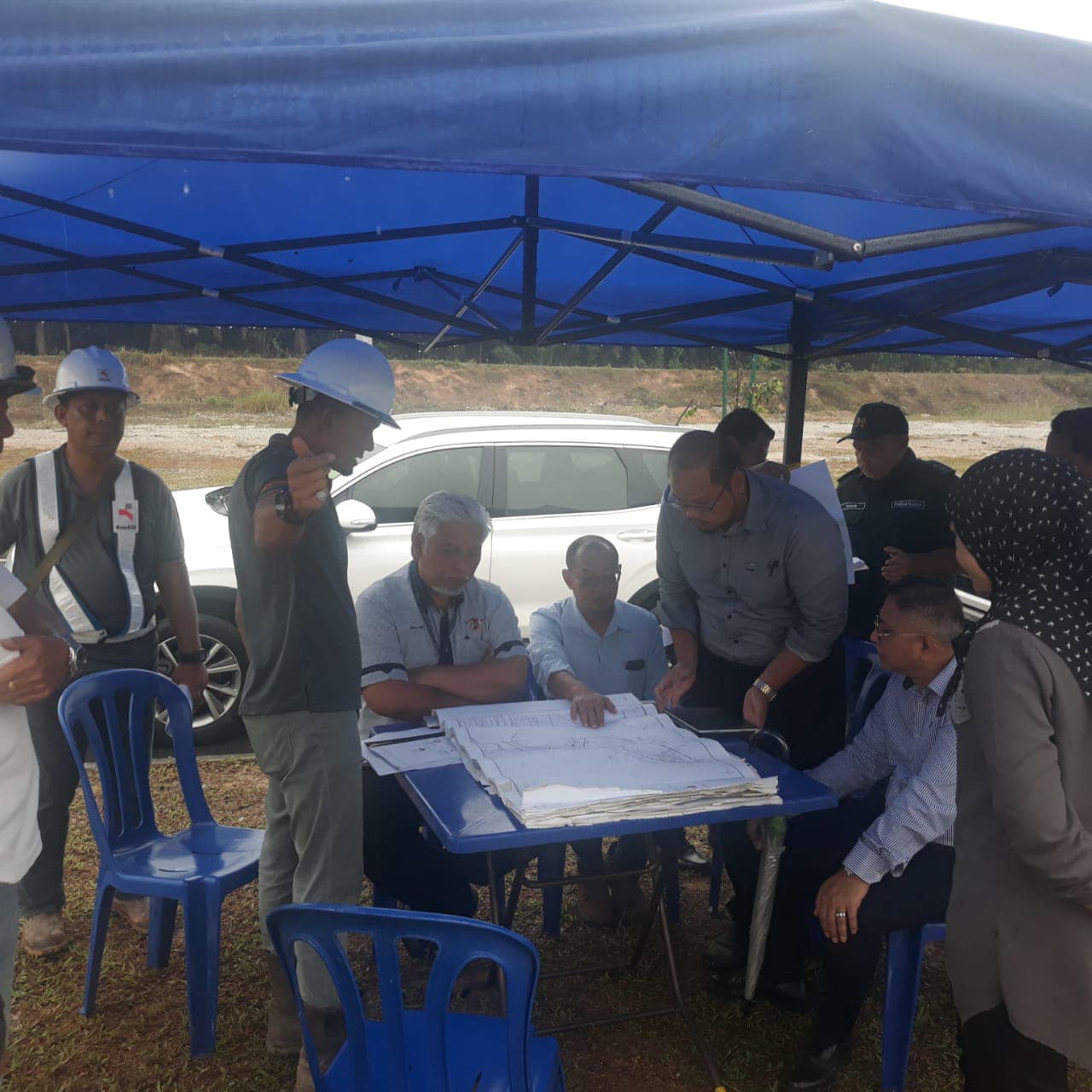 TINJAUAN LOKASI TERKESAN BANJIR DI SEKITAR NILAI