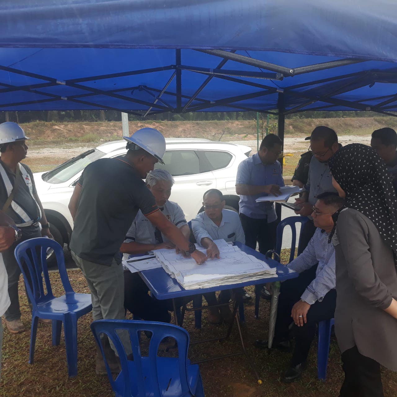 TINJAUAN LOKASI TERKESAN BANJIR DI SEKITAR NILAI