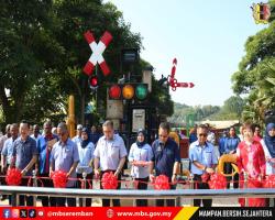 MAJLIS PENYERAHAN DAN PERASMIAN WAJAH BAHARU TEROWONG PEJALAN KAKI JALAN SUNGAI UJONG