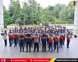 SESI PENYERAHAN BENDERA JALUR GEMILANG, BENDERA NEGERI SEMBILAN DAN BENDERA MAJLIS BANDARAYA SEREMBAN SEMPENA UPACARA PERBARISAN SAMBUTAN HARI KEBANGSAAN PERINGKAT NEGERI SEMBILAN