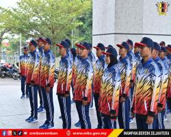 SESI PENYERAHAN BENDERA JALUR GEMILANG, BENDERA NEGERI SEMBILAN DAN BENDERA MAJLIS BANDARAYA SEREMBAN SEMPENA UPACARA PERBARISAN SAMBUTAN HARI KEBANGSAAN PERINGKAT NEGERI SEMBILAN