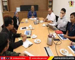 KUNJUNGAN HORMAT SURUHANJAYA KOMUNIKASI & MULTIMEDIA MALAYSIA (MCMC)