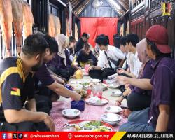 KUNJUNGAN HORMAT DELEGASI JEPUN SEMPENA PROGRAM "18TH MAJLIS BELIA NEGERI SEMBILAN (MBNNS) - TOCHIGI-KEN SEINEN KAIKAN FOUNDATION (TSKF), JAPAN YOUTH EXCHANGE" KE MAJLIS BANDARAYA SEREMBAN