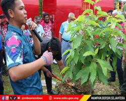 PROGRAM PEMBUDAYAAN LANDSKAP 2024 MOH GOTONG ROYONG HARI CUCI MALAYSIA SAMBIL TANAM POKOK, DATARAN LOBAK "HIJAUKAN LOBAK"