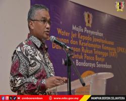 MAJLIS PENYERAHAN WATER JET KEPADA JAWATANKUASA PEMBANGUNAN DAN KESELAMATAN KAMPUNG (JPKK) DAN KAWASAN RUKUN TETANGGA (KRT) UNTUK PASCA BANJIR MAJLIS BANDARAYA SEREMBAN