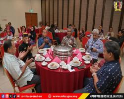 MAJLIS PENYERAHAN WATER JET KEPADA JAWATANKUASA PEMBANGUNAN DAN KESELAMATAN KAMPUNG (JPKK) DAN KAWASAN RUKUN TETANGGA (KRT) UNTUK PASCA BANJIR MAJLIS BANDARAYA SEREMBAN