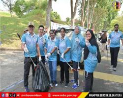 PROGRAM MOH GOTONG ROYONG HARI CUCI MALAYSIA SAMBIL TANAM POKOK