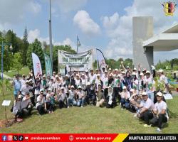 PROGRAM MOH GOTONG ROYONG HARI CUCI MALAYSIA SAMBIL TANAM POKOK