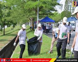 PROGRAM MOH GOTONG ROYONG HARI CUCI MALAYSIA SAMBIL TANAM POKOK