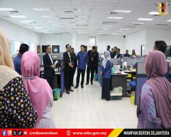 SESI WALK ABOUT TUAN SETIAUSAHA DI PEJABAT WISMA MBS