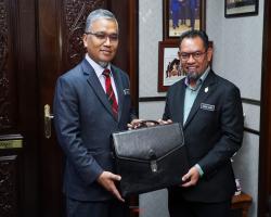 WARGA MBS SANGAT BERBANGGA ATAS PELANTIKAN YB DATO' MASRI BIN HAJI RAZALI SEBAGAI PEGAWAI KEWANGAN NEGERI SEMBILAN. TAHNIAH DAN SYABAS DIUCAPKAN.