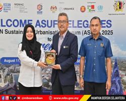 KUNJUNGAN DELEGASI ASEAN SUSTAINABLE URBANISATION FORUM KE MBS