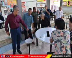 LAWATAN TURUN PADANG DATUK BANDAR KE MEDAN SELERA PENGHULU CANTIK