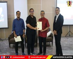 KURSUS PENGURUSAN KAUNTER PROFESIONAL: WAJAH MESRA MBS